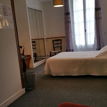 Hotel A Notre Dame La Châtre Zewnętrze zdjęcie