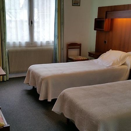 Hotel A Notre Dame La Châtre Zewnętrze zdjęcie