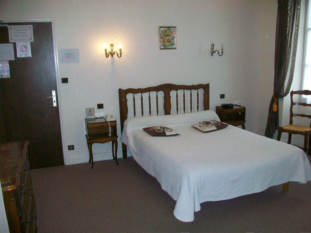 Hotel A Notre Dame La Châtre Zewnętrze zdjęcie