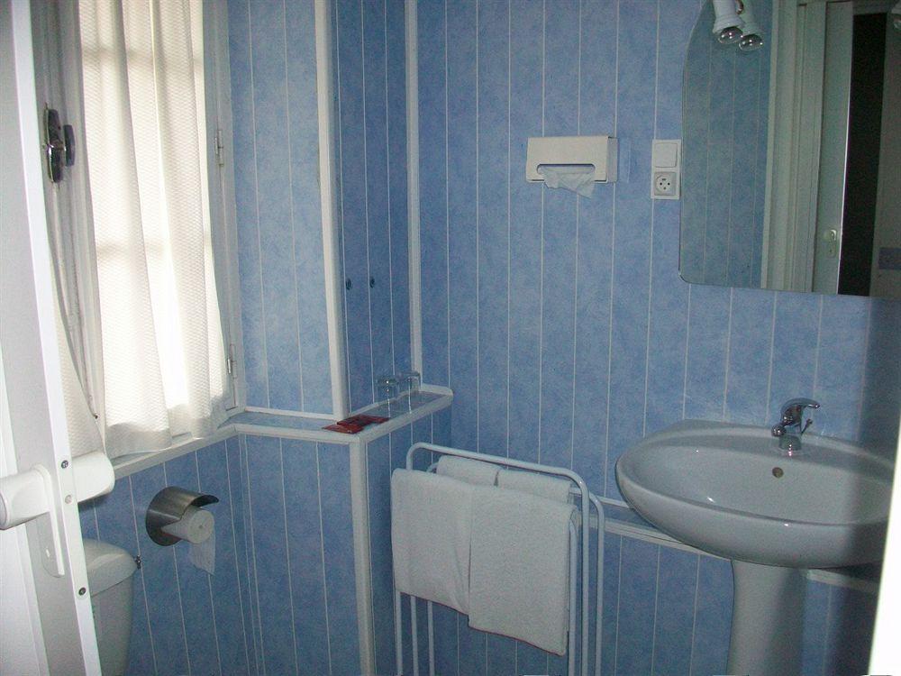 Hotel A Notre Dame La Châtre Zewnętrze zdjęcie