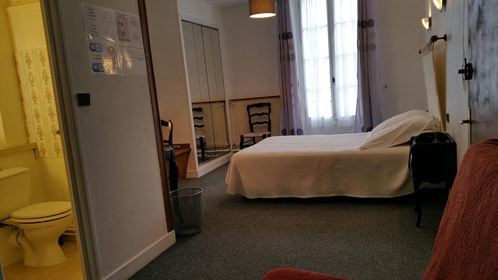 Hotel A Notre Dame La Châtre Zewnętrze zdjęcie