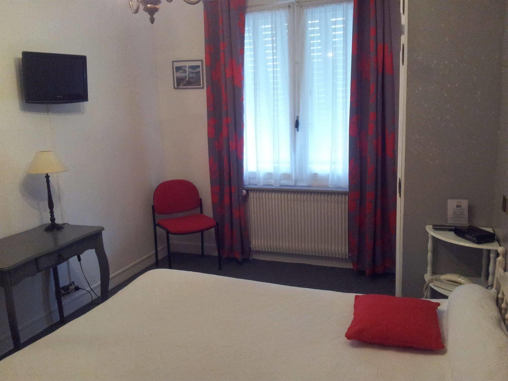 Hotel A Notre Dame La Châtre Zewnętrze zdjęcie